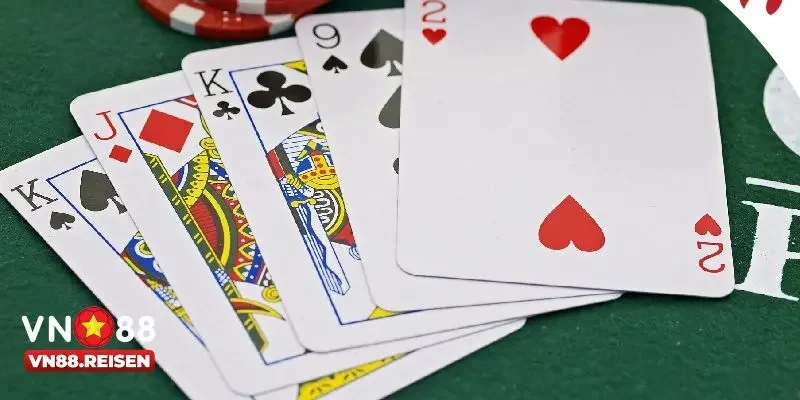 Game bài Sâm Lốc - Trò Chơi Hấp Dẫn Và Cách Chơi Chi Tiết 2 Giới thiệu game bài sâm lốc